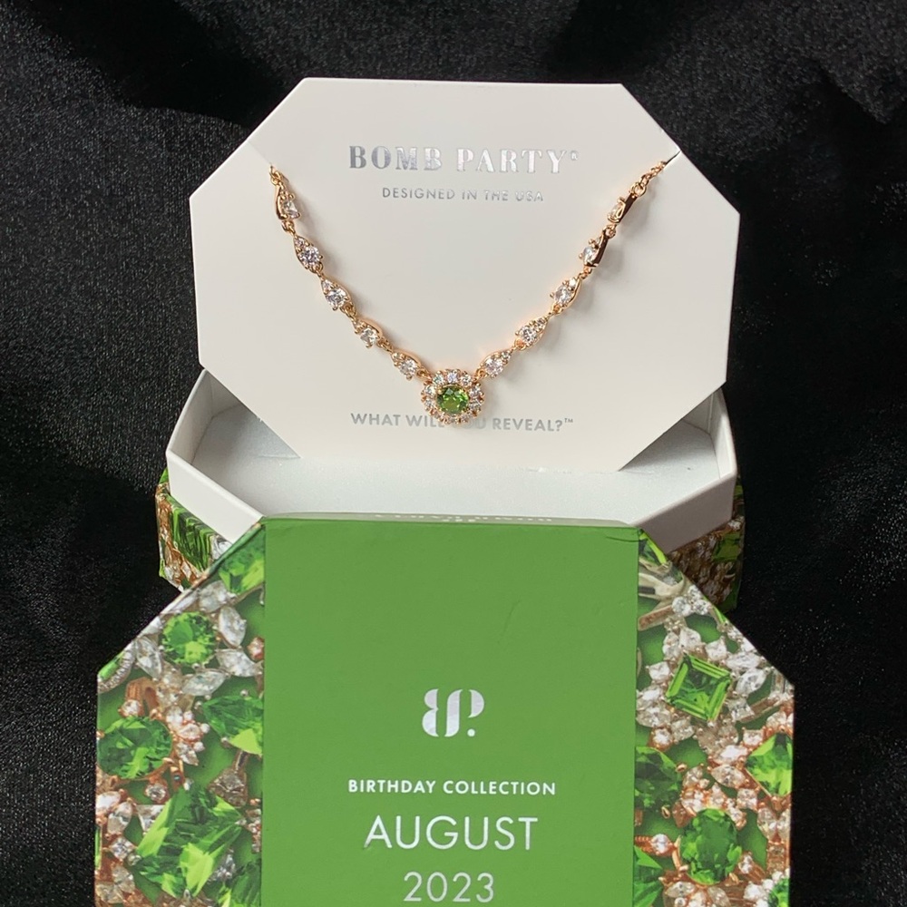 BP August “Ultimate Trends” necklace